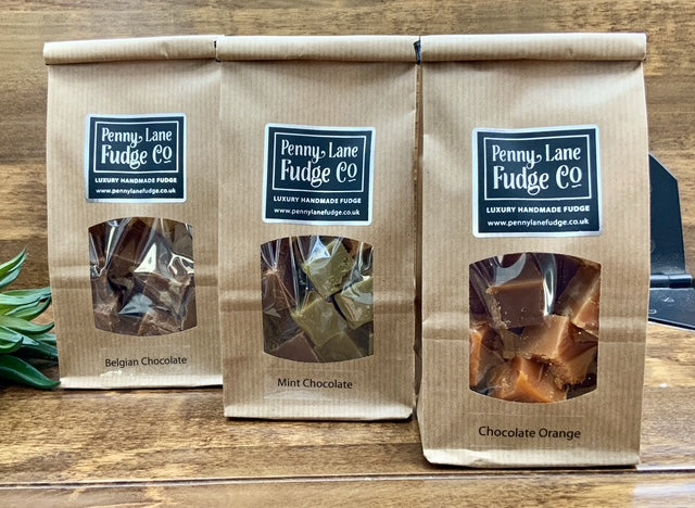 Pick Your Own Selection Of 4 Gift Kraft Bags In A Gift Hamper