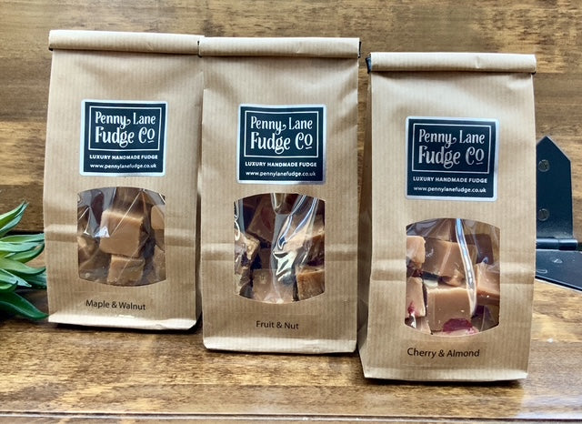 Pick Your Own Selection Of 4 Gift Kraft Bags In A Gift Hamper