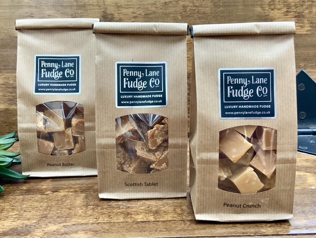 Pick Your Own Selection Of 4 Gift Kraft Bags In A Gift Hamper